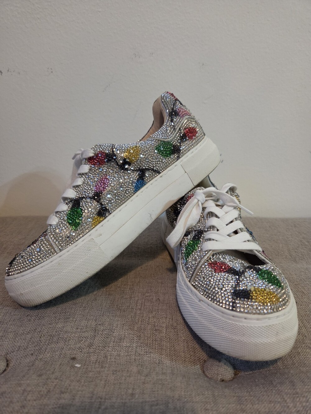 Betsy Johnson Sidny Holiday Lights Sneakers, Womens 8.5 Sparkle Christmas